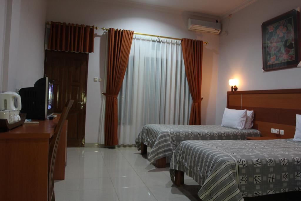 Hotel Bintang Redannte Garut Phòng bức ảnh